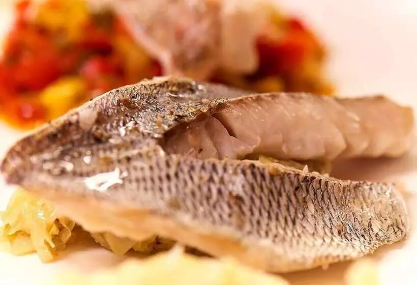 Отель Logis Hôtel Le Grand Cerf