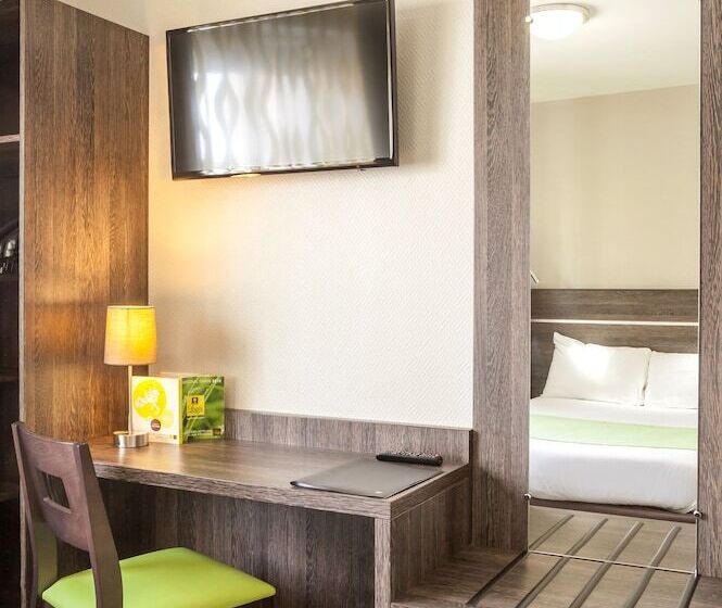 Отель Logis Hôtel Les Voyageurs