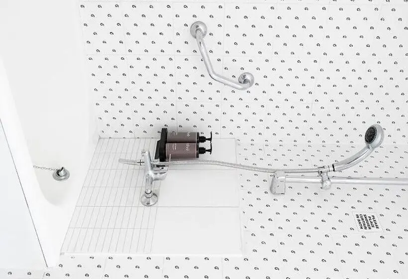 Отель Muthu Glasgow River