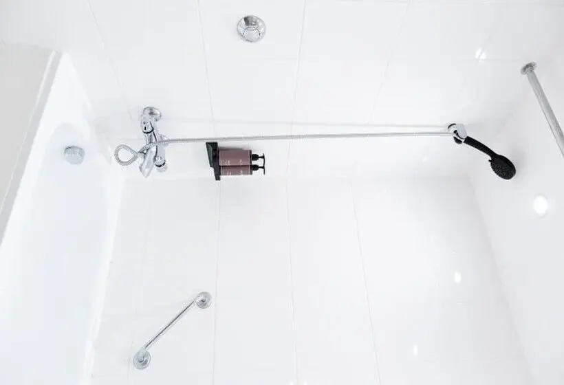 Отель Muthu Glasgow River