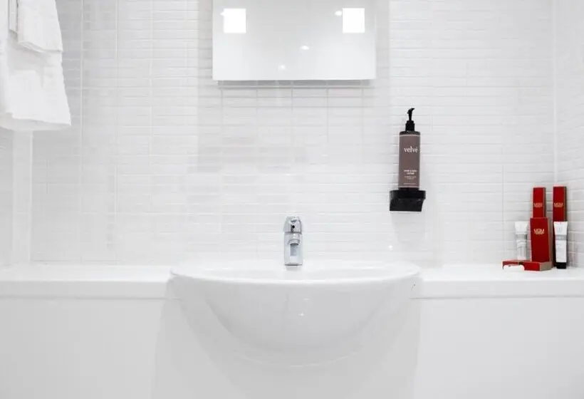 Отель Muthu Glasgow River