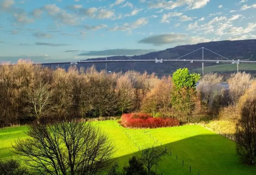 Отель Muthu Glasgow River