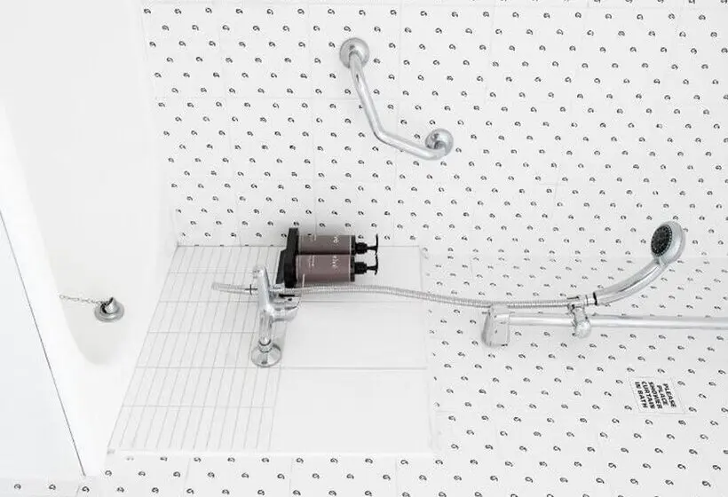 Отель Muthu Glasgow River