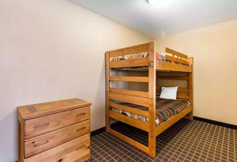 בית מלון כפרי Quality Inn & Suites On The River