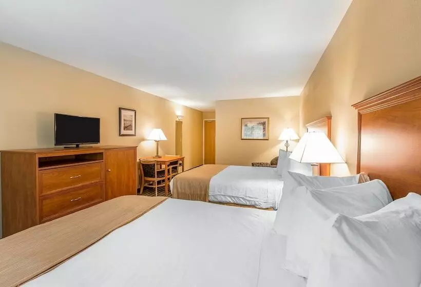 בית מלון כפרי Quality Inn & Suites On The River