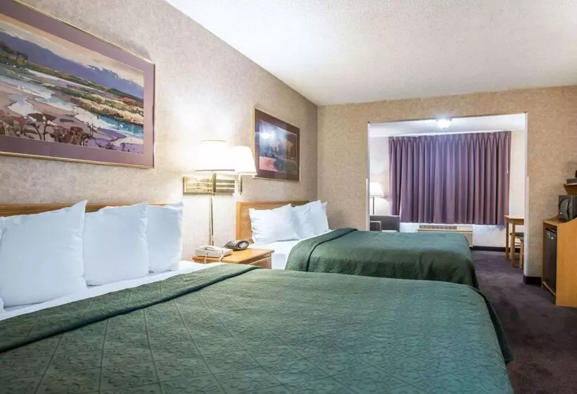 Отель Quality Suites San Diego Otay Mesa