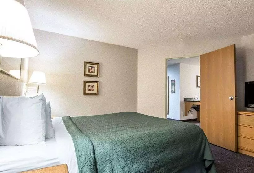 Отель Quality Suites San Diego Otay Mesa