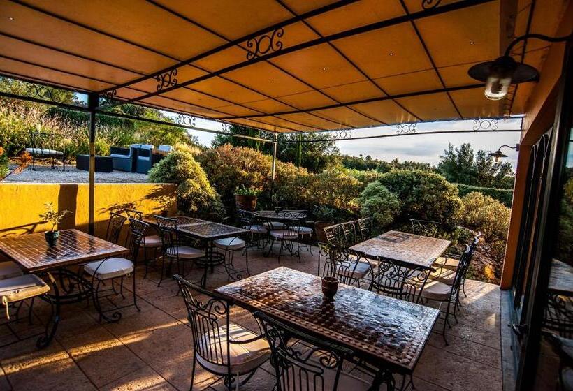 酒店 Restaurant Le Gardon   Pont Du Gard