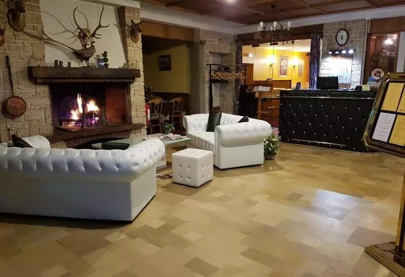 호텔 Logis Hôtel Saint Hubert