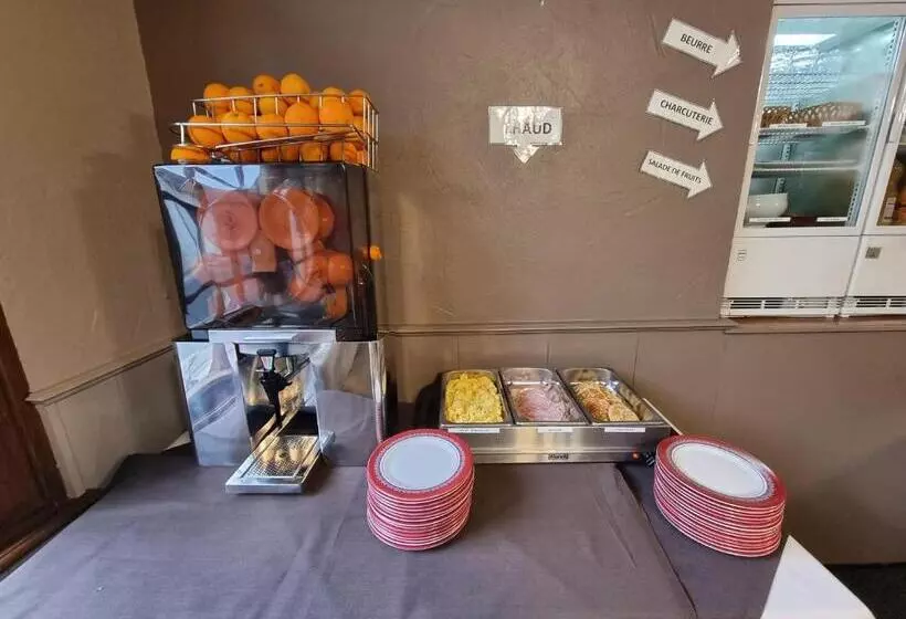 호텔 Logis Hôtel Saint Hubert