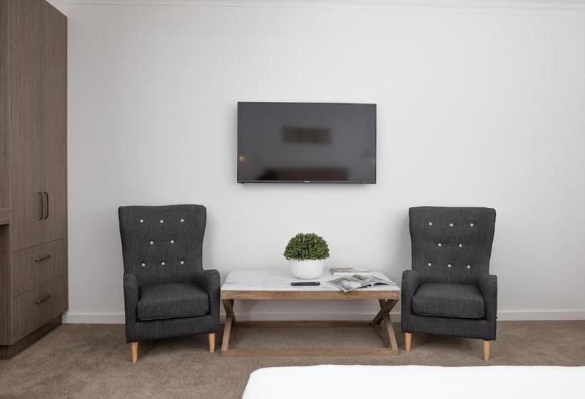 فندق Newington Apartments