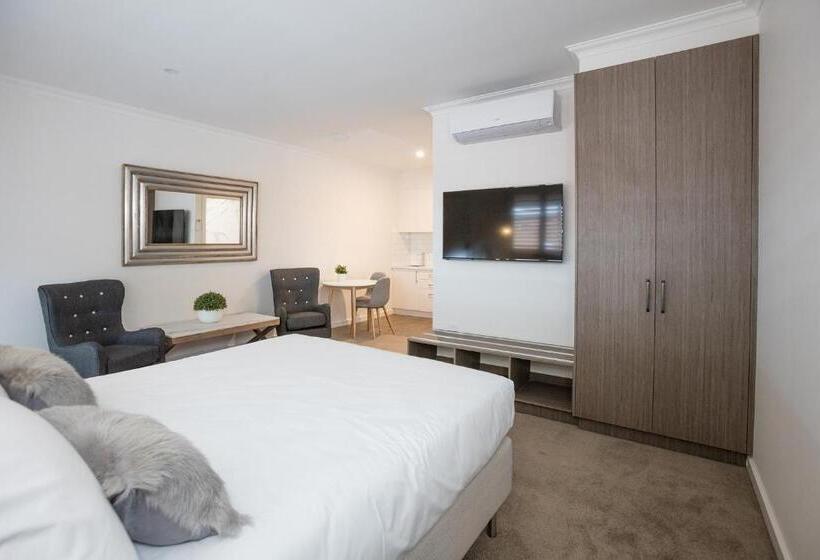 فندق Newington Apartments