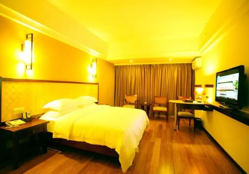 هتل Ramada Encore By Wyndham Qionghai Downtown