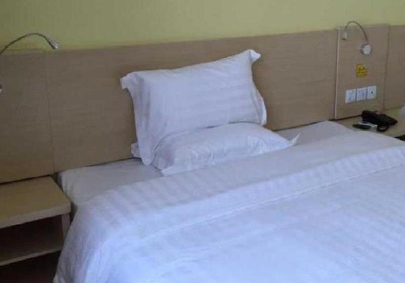 Hotel 7 Days Inn Dalian Xian Road Business Center Xinggong Street Subway Station Branch