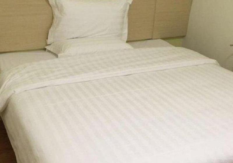 Hotel 7 Days Inn Dalian Xian Road Business Center Xinggong Street Subway Station Branch