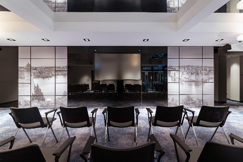 هتل The Embassy Valletta