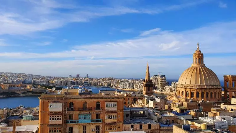هتل The Embassy Valletta