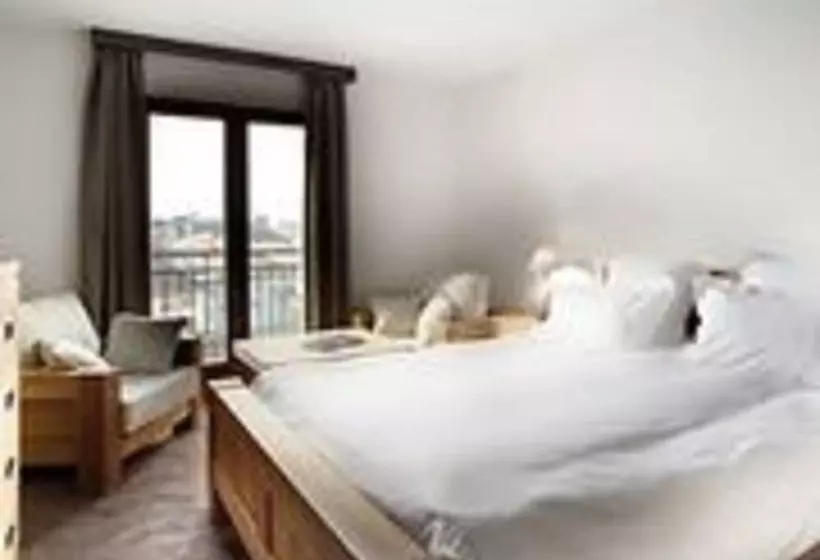 Отель Auberge De Savoie