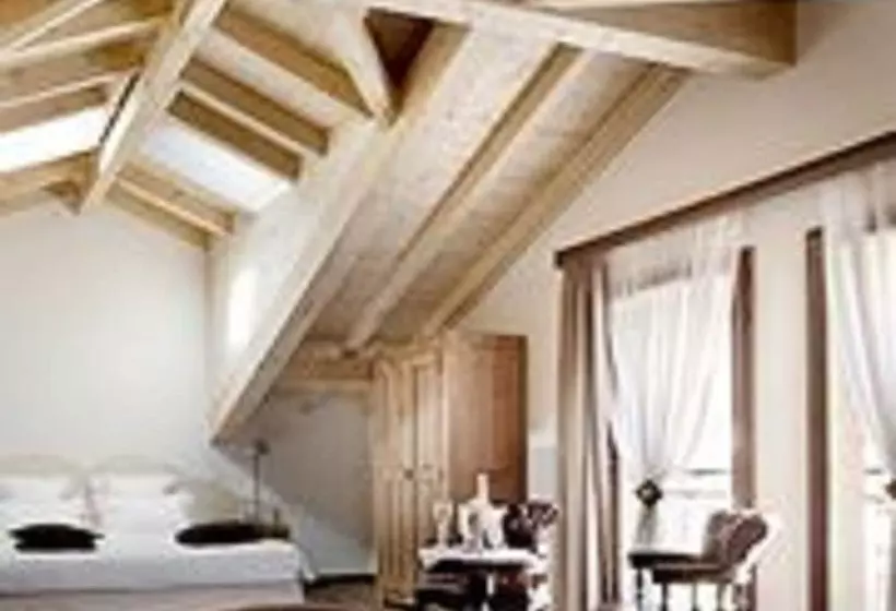 Отель Auberge De Savoie