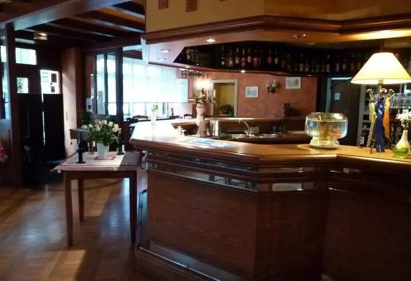 בית מלון כפרי Aux Deux Clefs