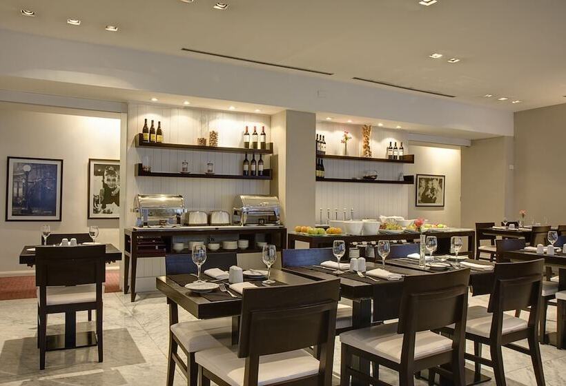 Broadway Hotel & Suites