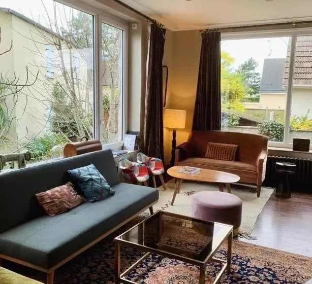 Отель Chez Marion