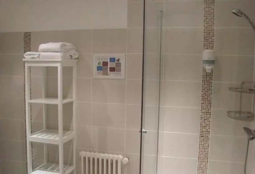 Отель Chez Marion