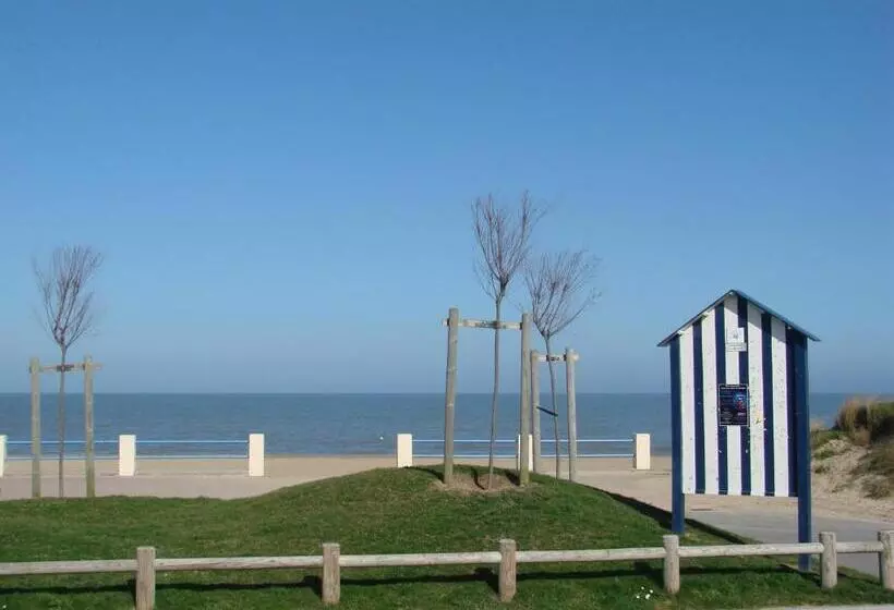 Отель Chez Marion