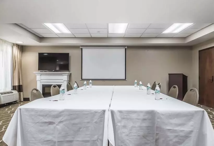 酒店 Comfort Suites Tallahassee Downtown