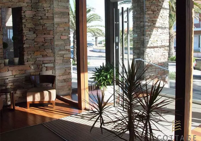 هتل Cottage Carrasco