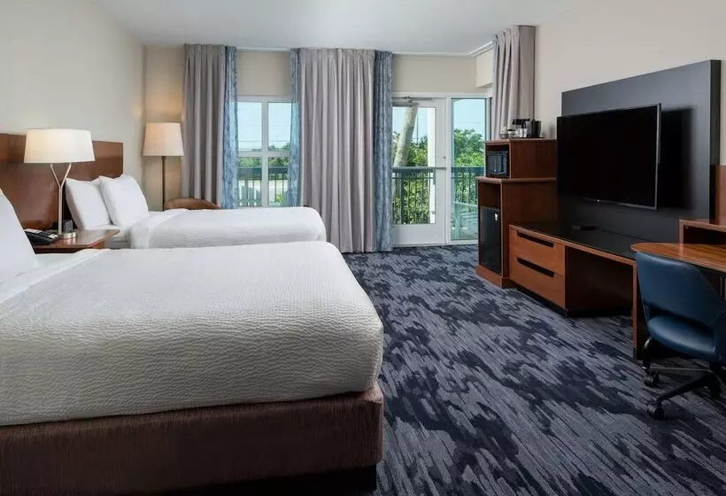 هتل Fairfield Inn & Suites By Marriott Destin