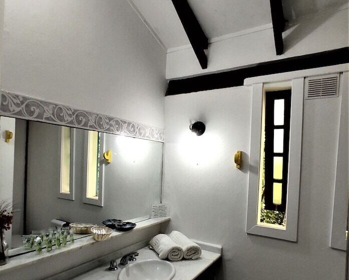 호텔 Hibiscus Beach