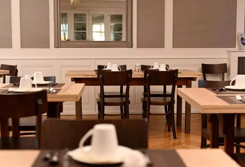 فندق Hôtel De L'ange