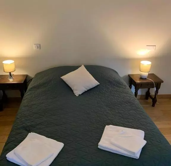 Отель Hôtellerie Nouvelle De Villemartin