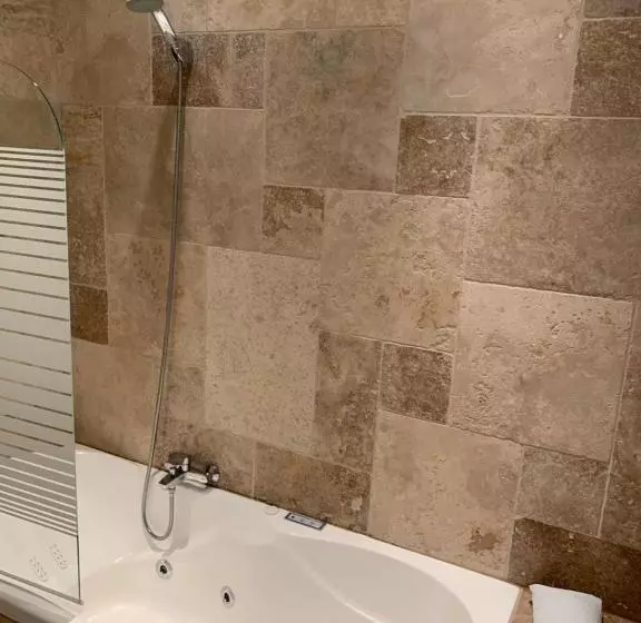 Отель Hôtellerie Nouvelle De Villemartin