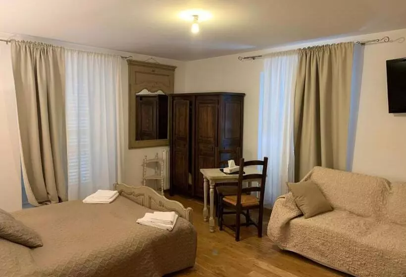 Отель Hôtellerie Nouvelle De Villemartin