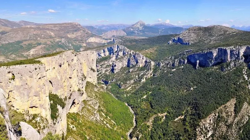 فندق Hôtel Le Panoramic   Votre Hôtel Au Cœur Des Gorges Du Verdon