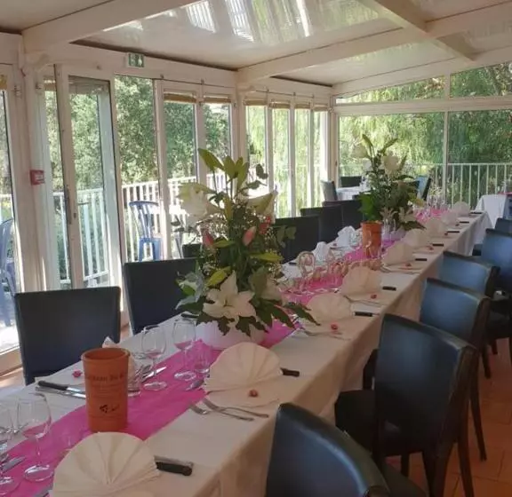 فندق Le Relais Des Lavandins