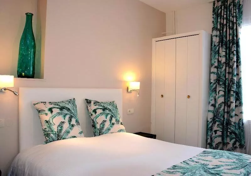 فندق Logis Hôtel Du Centre Halte Idéale En Cyclotourisme Avec Garage à Vélos Clos