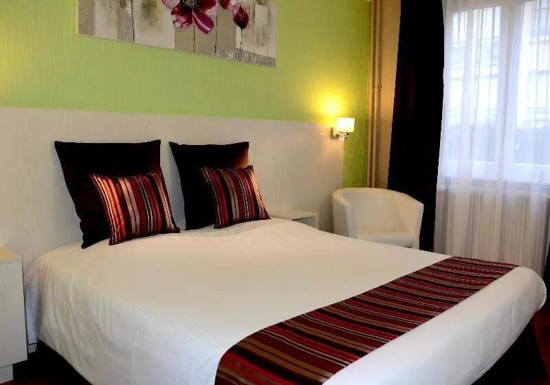 فندق Logis Hôtel Du Centre Halte Idéale En Cyclotourisme Avec Garage à Vélos Clos