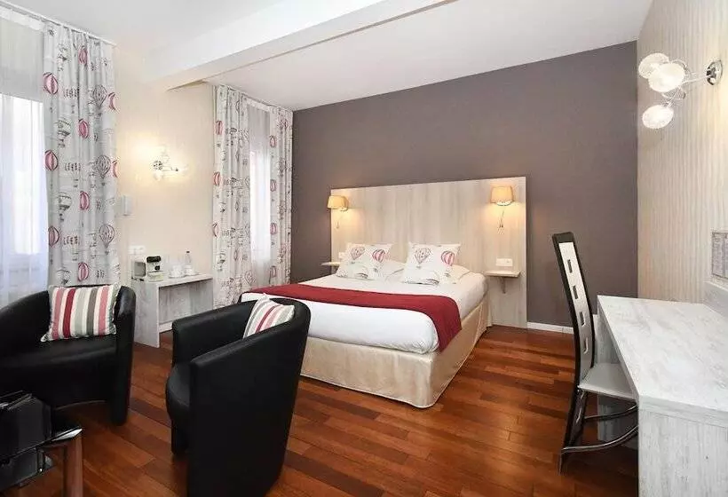 فندق Logis Hôtel Du Centre Halte Idéale En Cyclotourisme Avec Garage à Vélos Clos