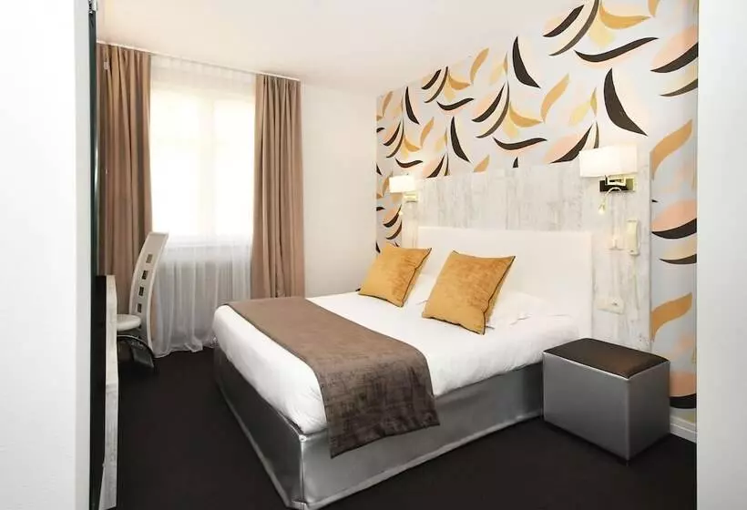 فندق Logis Hôtel Du Centre Halte Idéale En Cyclotourisme Avec Garage à Vélos Clos