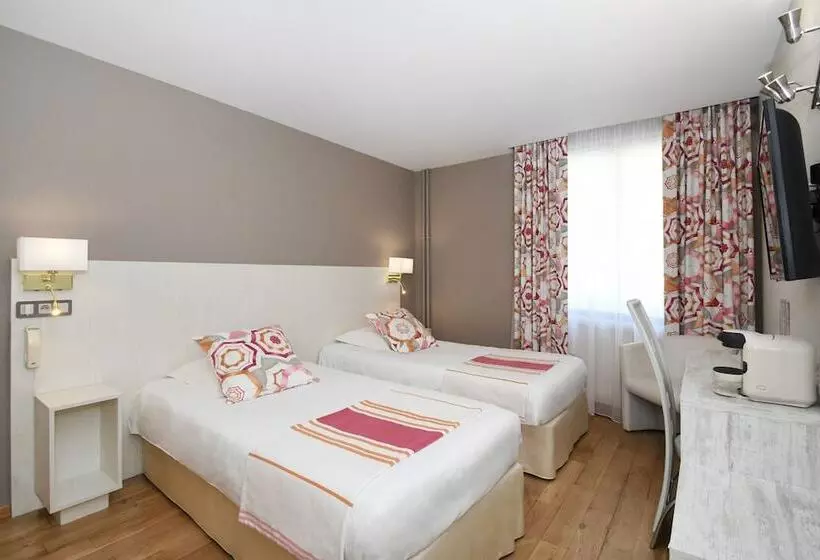 فندق Logis Hôtel Du Centre Halte Idéale En Cyclotourisme Avec Garage à Vélos Clos