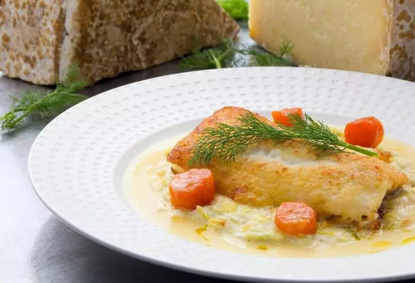 هتل Hôtel Du Puy Ferrand , Restaurant La Table De L Ours