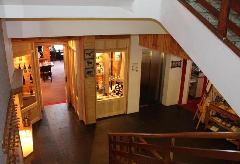 ホテル Hôtel Du Puy Ferrand , Restaurant La Table De L Ours