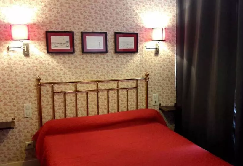 ホテル Logis Terrasse Hôtel