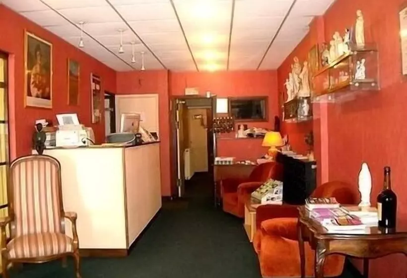 ホテル Logis Terrasse Hôtel