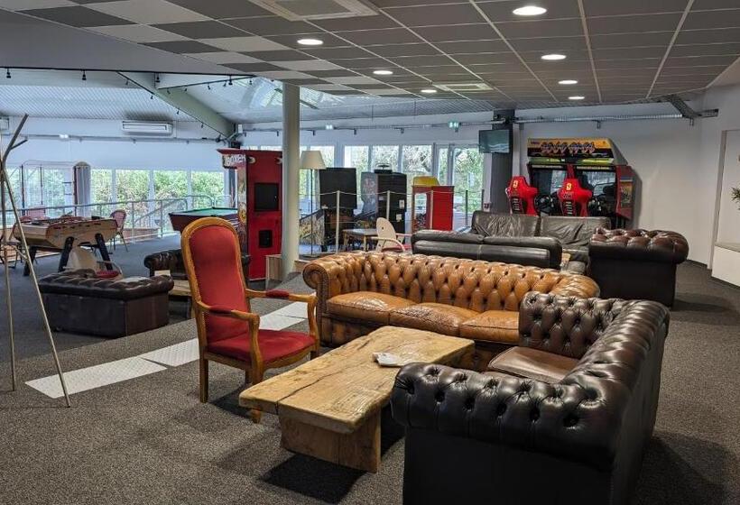 هتل Restaurant La Dame Du Lac