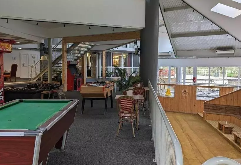 Отель Restaurant La Dame Du Lac