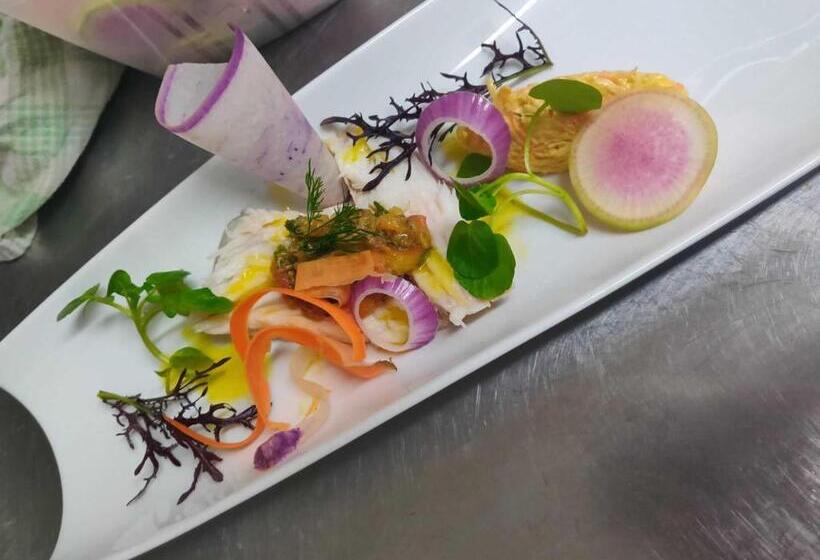 هتل Restaurant La Dame Du Lac